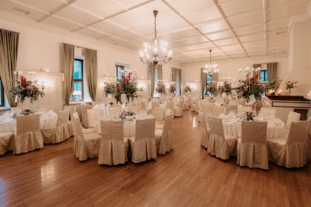 Gasthaus zu Schloss Hellbrunn