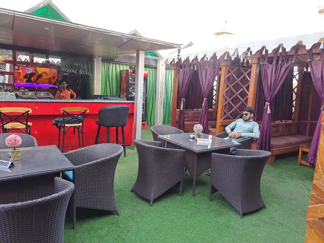 Banera The Lounge And Bar