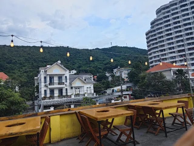 𝐓𝐈𝐄̣̂𝐌 𝐍𝐔̛𝐎̛́𝐍𝐆 𝐋𝐀𝐍𝐆 𝐓𝐇𝐀𝐍𝐆-𝐕𝐢𝐞𝐰 𝐛𝐢𝐞̂̉𝐧 𝟑𝟏 𝐓𝐫𝐚̂̀𝐧 𝐏𝐡𝐮́