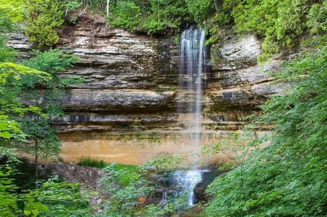 Munising Falls