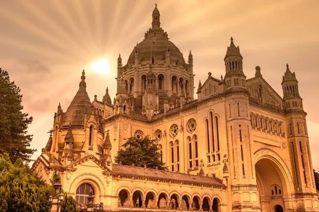 évêché Lisieux Garden