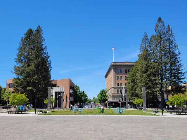 Old Courthouse Square