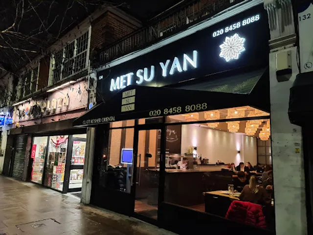 Met Su Yan - Golders Green