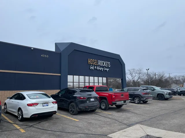 Hosel Rockets Golf and Whiskey Lounge