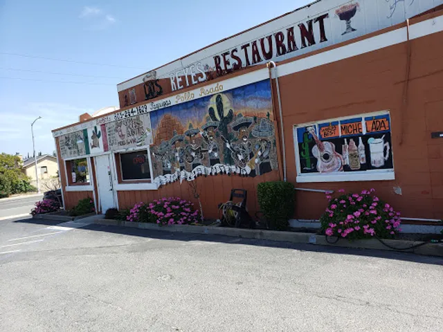 Los Reyes Mexican Food