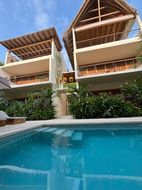 Casa Borka LUXURY FULLY FURNISHED BEACH CONDOS WITH POOL