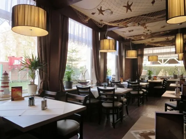 Weinhaus & La Primavera