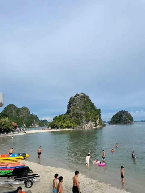 Bãi tắm Lương Ngọc TP.Cẩm Phả