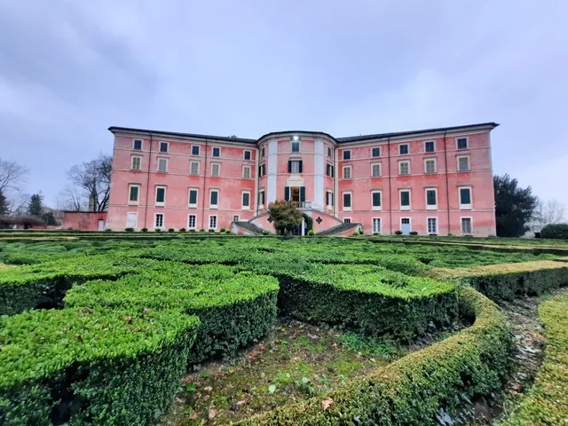 castello-villa Sforza Fogliani