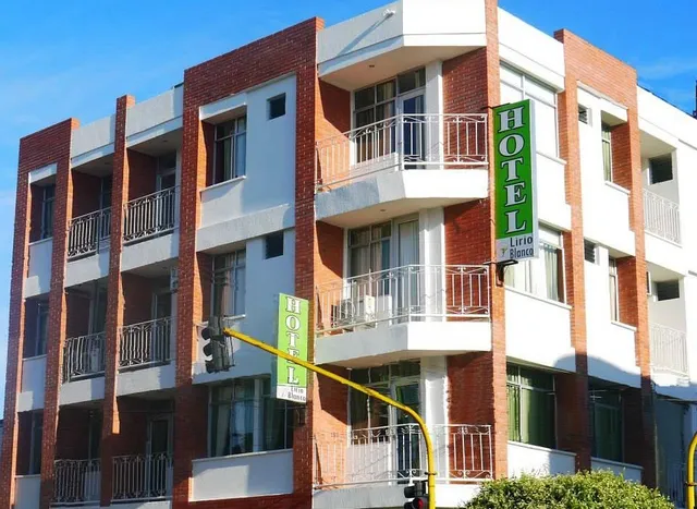 Hotel Lirio Blanco