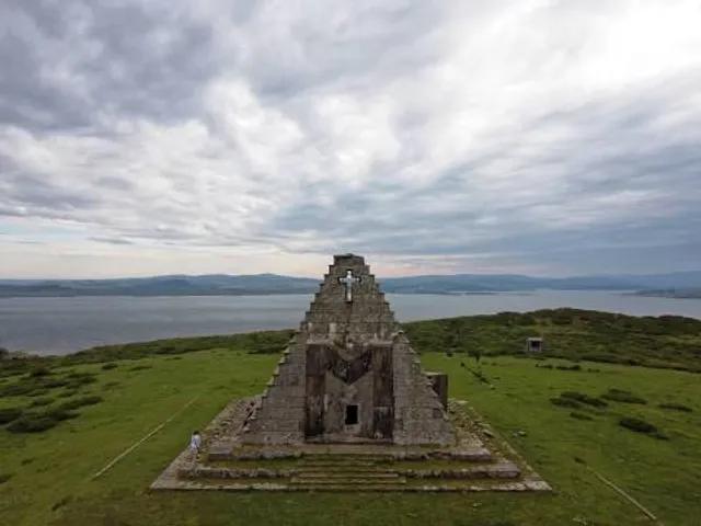 Pirámide de los Italianos