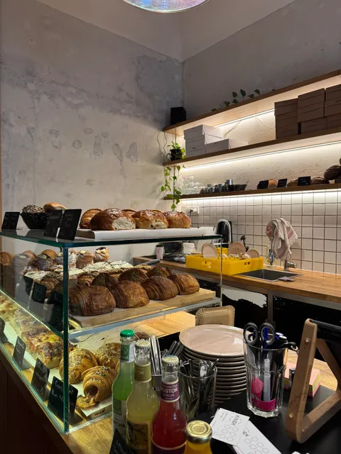 Kin & K Bakery Korunní