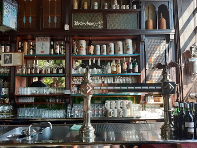 Alt Berliner Wirtshaus Henne