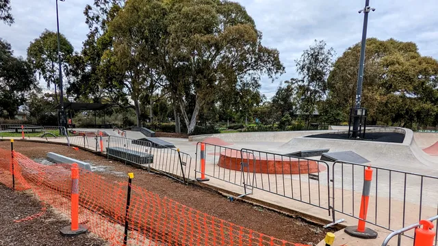 Oaklands Recreation Plaza