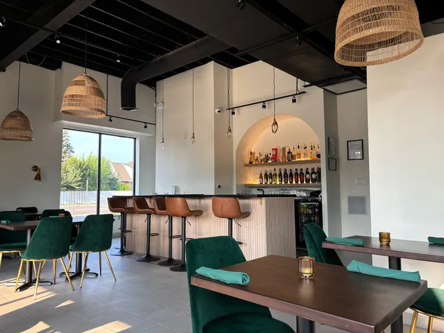 Island Queens Restaurant and Catering