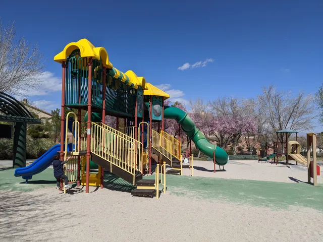 Arbors Tennis & Play Park