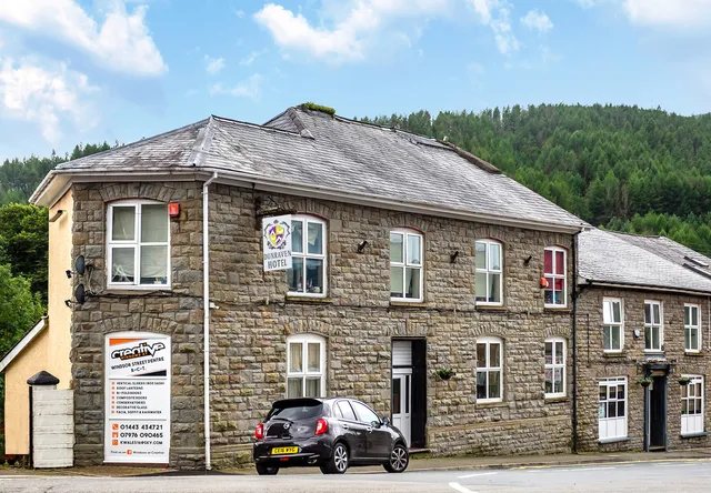 The Dunraven Hotel Treherbert