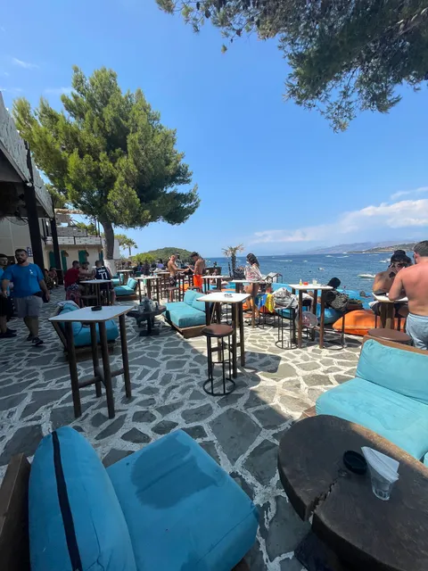 Orange Beach Club Ksamil