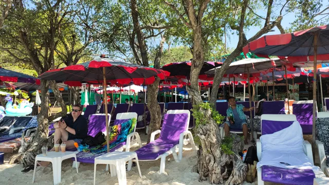 Thien Beach Restaurant Sangad Seafood - ลุงสงัด ซีฟู้ด