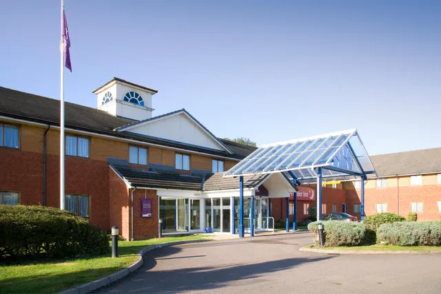 Premier Inn Luton South (M1, J9) hotel