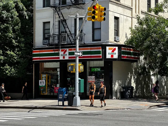7-Eleven