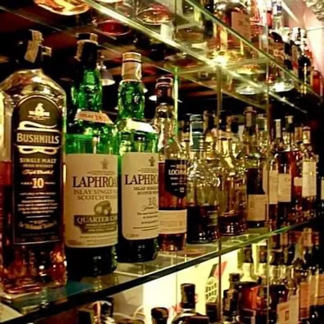 O'Briens Factory (Irish Bar)