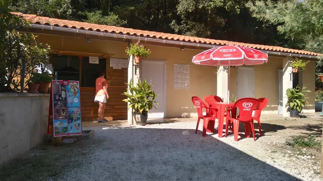 Camping Les Ombrages