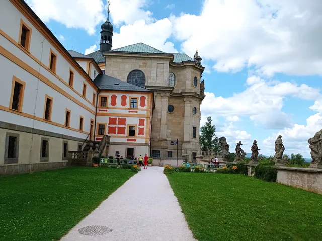 Braunovy sochy ctností a neřestí originály