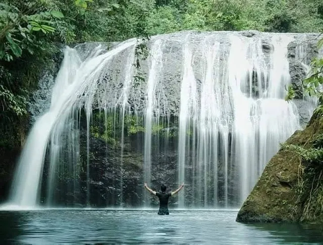 Air Terjun Mandin Damar