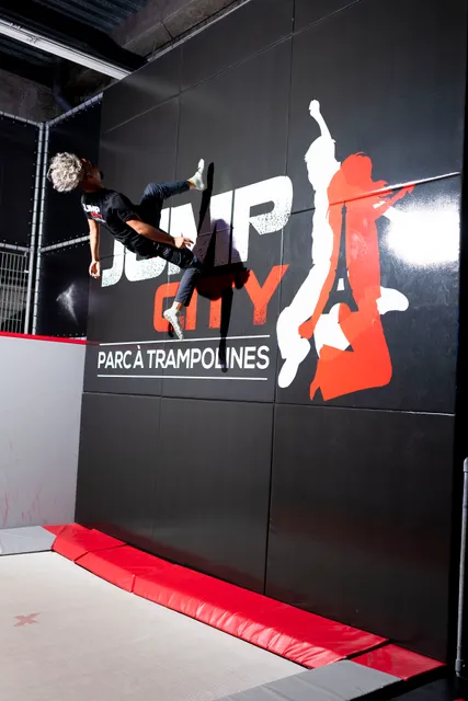 Jump city Trampoline Parc 95