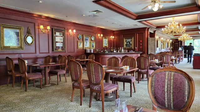 The Queen Restaurant