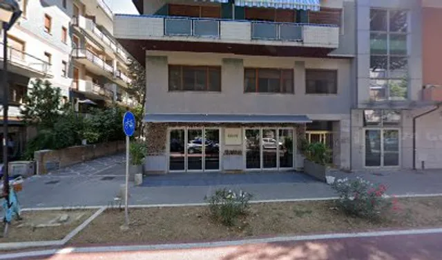 Viale Regina Margherita, 72