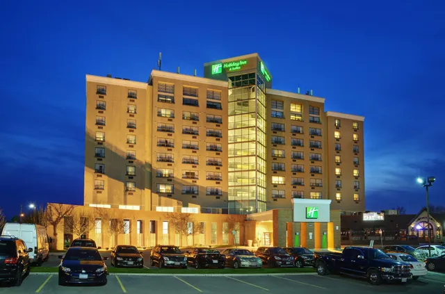 Holiday Inn & Suites London South by IHG