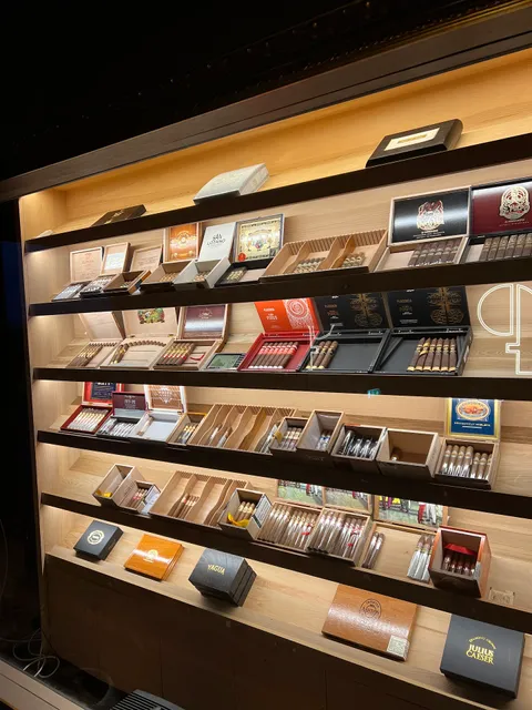Royal Cigar Lounge