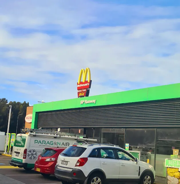 McDonald's General Holmes Drive