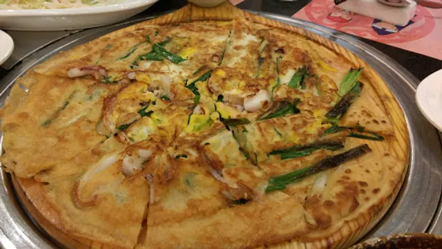 Mingdong South Korean Restaurant