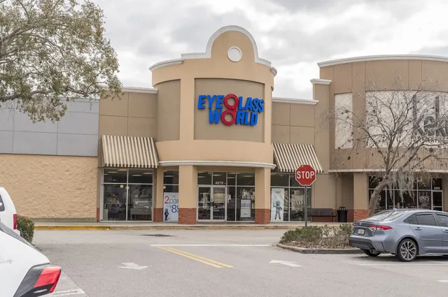 Shoppes at Lake Mary