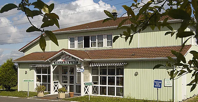 Fasthotel Paris Bouafle