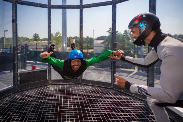 BARRAVEL Simulateur de Chute Libre en Bretagne