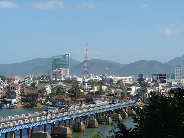 Trần Phú Bridge