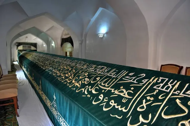 Khoja Daniyor Mausoleum