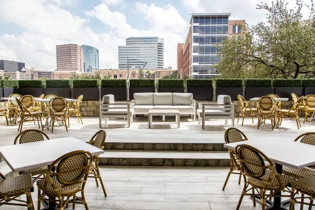 The Annie Cafe & Bar