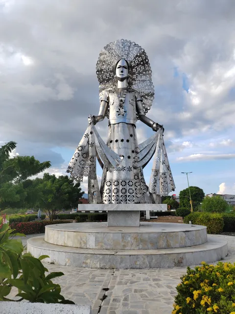 Monumento a La Mujer Tehuana