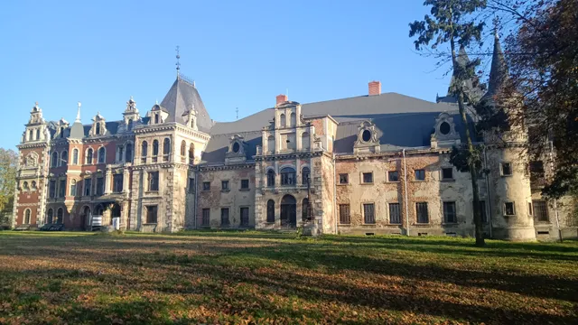 Pałac z 1826 roku Hansa II Grafa von Henckel-Gaschin