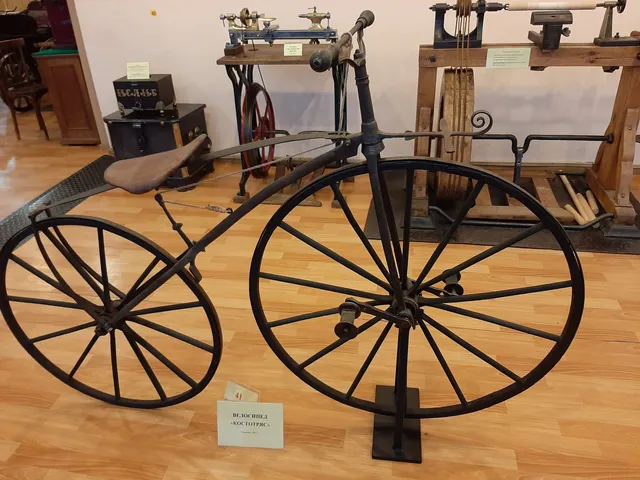 Muzey Starinnoy Tekhniki I Instrumentov