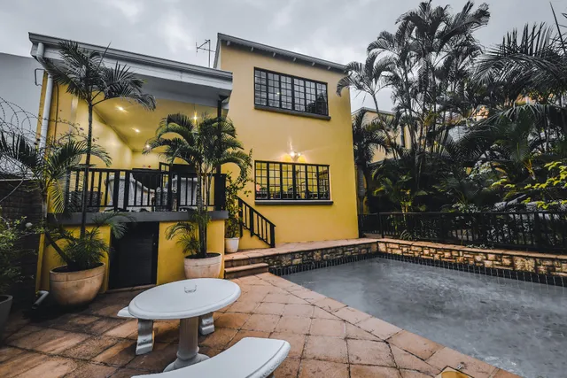 Madeline Grove Bed and Breakfast - NO LOADSHEDDING