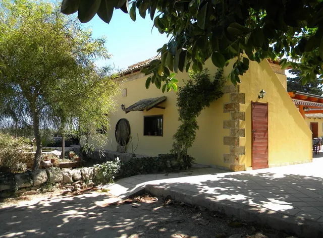 Bio Agriturismo Torre Vendicari