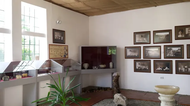 Museum of Aragonite Corund