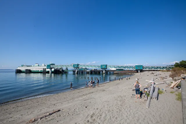 Brackett's Landing South