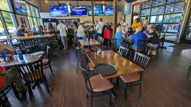 Craft House Pizza - Colonial Gardens